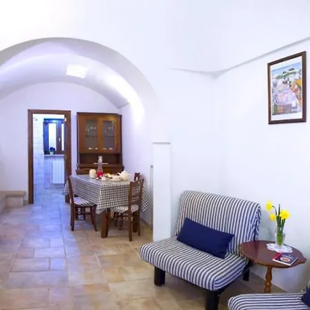 Ξενοδοχείο με διαμερίσματα Truddhi Casa E Cucina Di Puglia